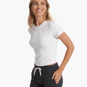 - Vuori Pose Fitted T-Shirt - Women's White Large NWT